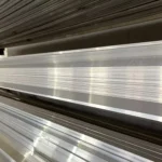 Aluminium de marque européenne AlMg4.5Mn (5083) d'une épaisseur de 3 à 4 mm.